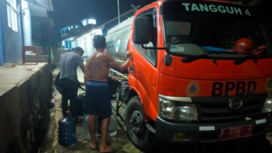 BPBD Kabupaten Bogor Salurkan 586 Ribu Liter Air Bersih, 71.079 Jiwa Terdampak Kekeringan BPBD Kabupaten Bogor Salurkan 586 Ribu Liter Air Bersih, 71.079 Jiwa Terdampak Kekeringan
