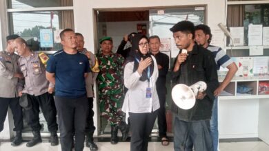 Sekcam Bogor Barat Buka Suara Soal Polemik Pembongkaran Kios UMKM di Hero Sekcam Bogor Barat Buka Suara Soal Polemik Pembongkaran Kios UMKM di Hero