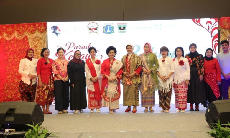 Festival Merah Putih Satukan Perempuan Indonesia, Dorong Pelestarian Budaya dan Pemberdayaan Ekonomi Festival Merah Putih Satukan Perempuan Indonesia, Dorong Pelestarian Budaya dan Pemberdayaan Ekonomi
