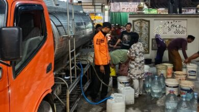 BPBD Kabupaten Bogor Terus Pasok Air Bersih untuk Warga Terdampak Kekeringan BPBD Kabupaten Bogor Terus Pasok Air Bersih untuk Warga Terdampak Kekeringan