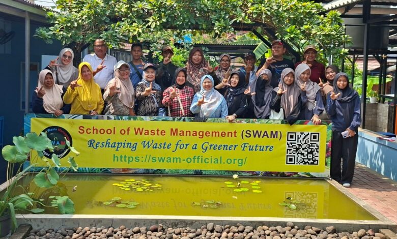 Belajar dari SWAM, IPB Dorong Warga Linggabuana Kelola Sampah Jadi Sumber Daya Belajar dari SWAM, IPB Dorong Warga Linggabuana Kelola Sampah Jadi Sumber Daya