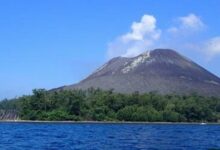 Erupsi Menerus Gunung Anak Krakatau Disertai Dentuman, BNPB Imbau Masyarakat Tetap Tenang dan Waspada Erupsi Menerus Gunung Anak Krakatau Disertai Dentuman, BNPB Imbau Masyarakat Tetap Tenang dan Waspada