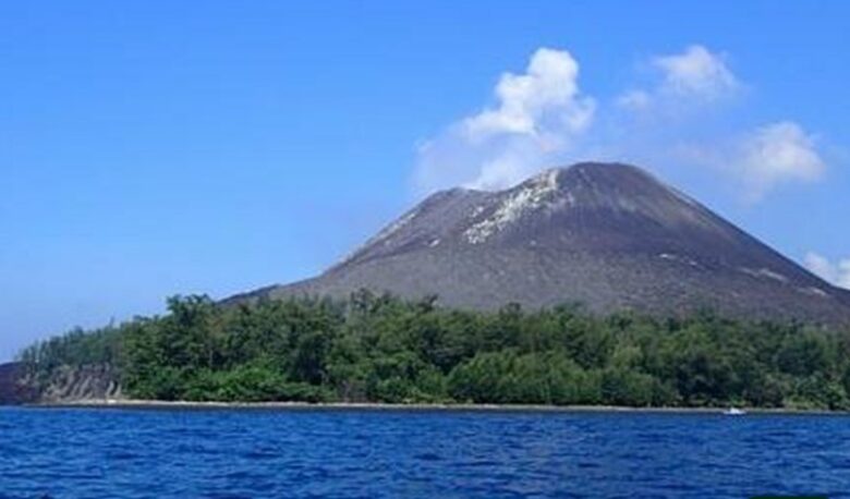Erupsi Menerus Gunung Anak Krakatau Disertai Dentuman, BNPB Imbau Masyarakat Tetap Tenang dan Waspada Erupsi Menerus Gunung Anak Krakatau Disertai Dentuman, BNPB Imbau Masyarakat Tetap Tenang dan Waspada