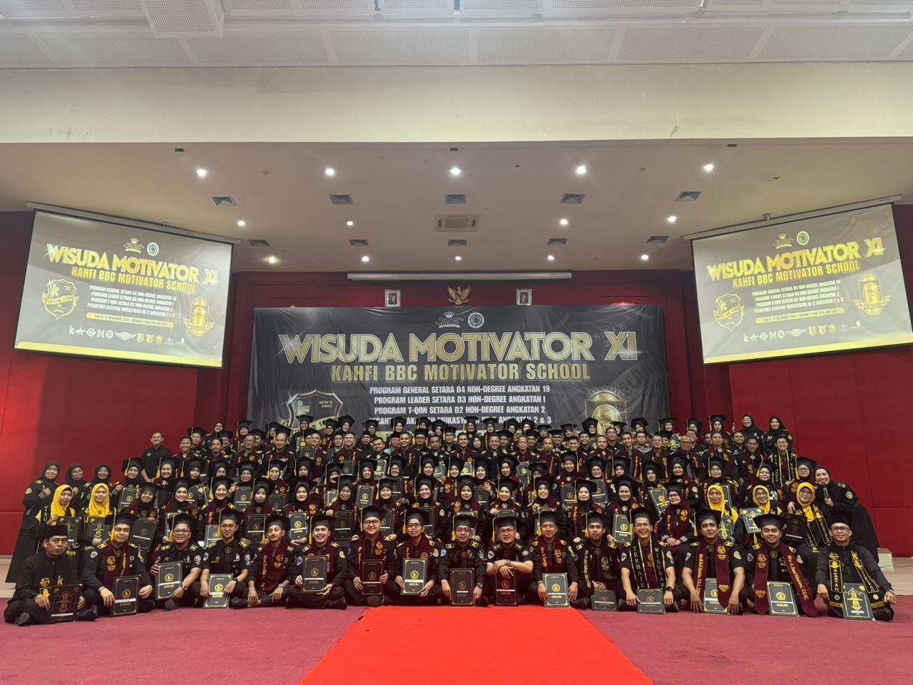 WISUDA MOTIVATOR XI KAHFI BBC MOTIVATOR SCHOOL