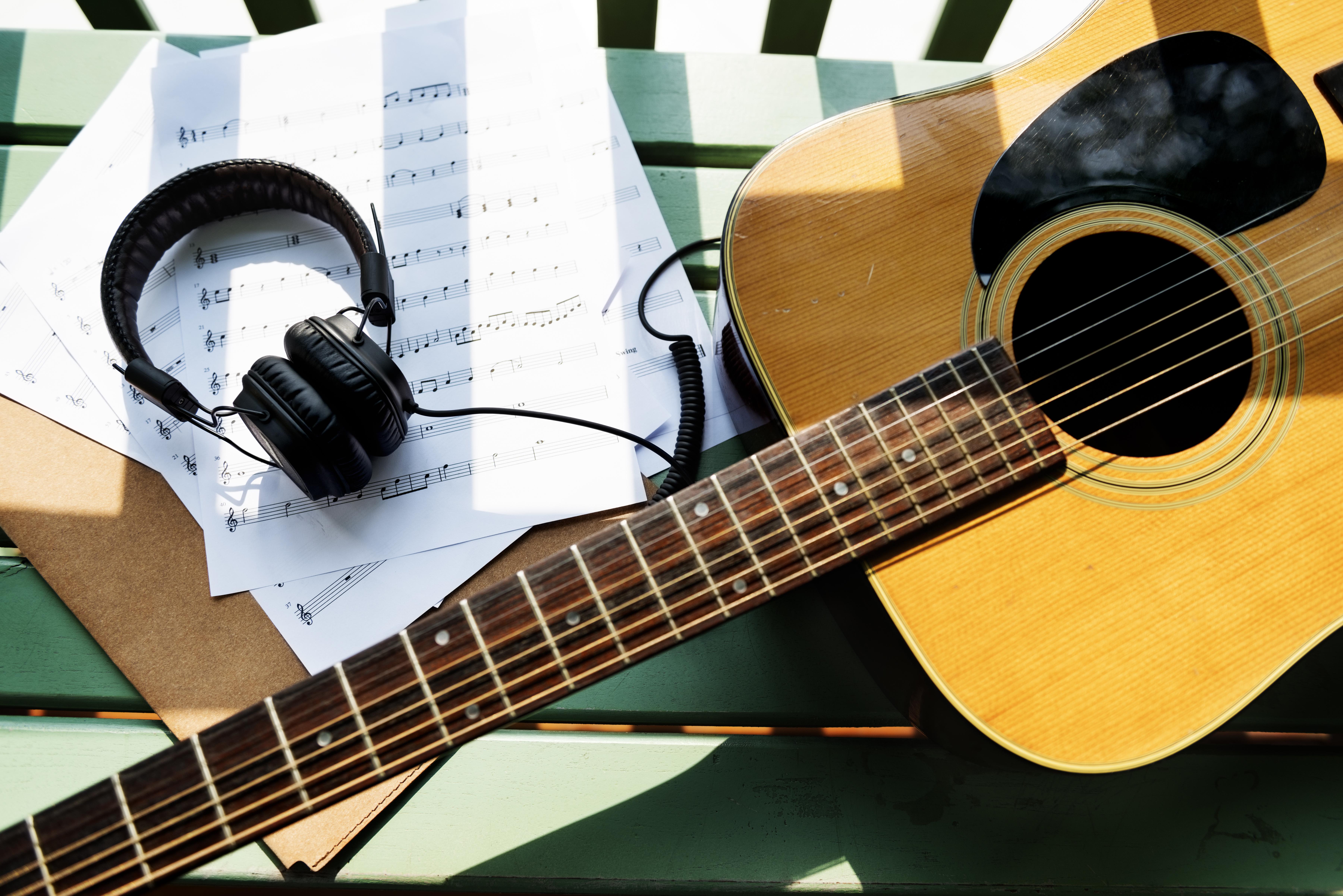 Request Lagu untuk Undangan Digital: Bikin Momen Pernikahan Makin Berkesan 