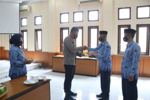 Pemotongan Tumpeng Warnai Peringatan Hari Ulang Tahun Korpri ke-50 di Polres Majalengka IMG 20211129 WA0082