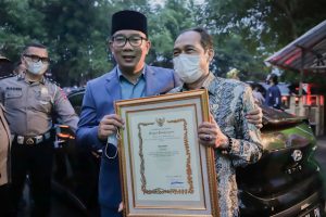Pemkot Cimahi Terima Penghargaan SandiKAMImania Award 2021 804709B8 B5ED 46E9 AE1D F1EAB646B8B6