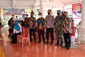 Kapolres Pringsewu Tinjau Langsung Akselerasi Percepatan Vaksinasi Covid-19 IMG 20211216 WA0059