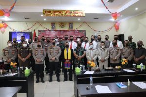 Kapolres Way Kanan AKBP Binsar Manurung; Semoga Kita Bisa Membawa Berkah dan Mukzijat Dalam Perayaan Natal Tahun Ini IMG 20211221 WA0091 1