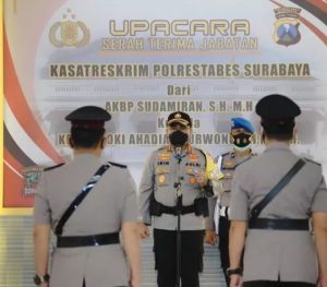 Sumpah dan Ikrar Sertijab Kasat Reskrim baru di Pimpin Langsung Kapolrestabes Surabaya