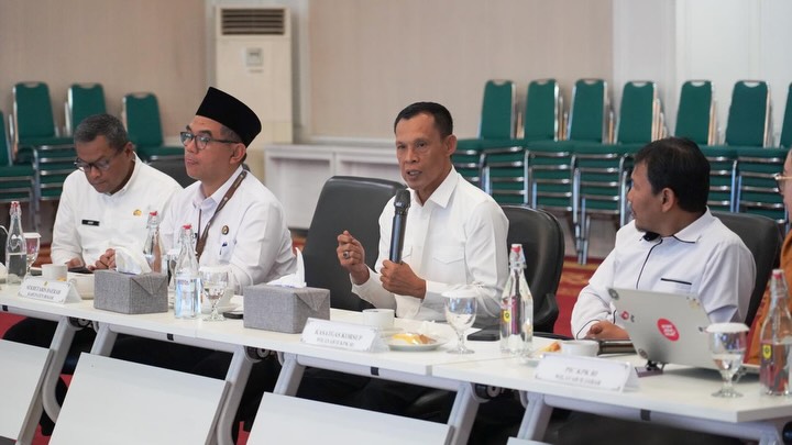 Pemkab Bogor Didampingi KPK Bahas Tata Kelola Tambang MBLB dan Alih Fungsi Lahan Pemkab Bogor Didampingi KPK Bahas Tata Kelola Tambang MBLB dan Alih Fungsi Lahan