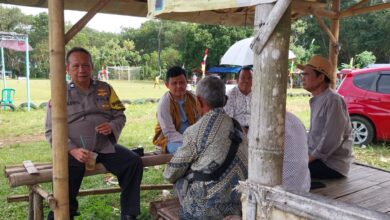 Polsek Rumpin Polres Bogor, bhabinkamtibmas Desa Mekarsari Sambang Warga dan Berikan Imbauan Kamtibmas Polsek Rumpin Polres Bogor, bhabinkamtibmas Desa Mekarsari Sambang Warga dan Berikan Imbauan Kamtibmas