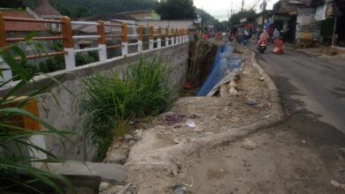 Proyek TPT Jalan Cikampak–Bojong Rangkas di Bogor Barat belum rampung