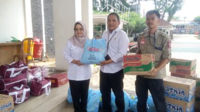 Dinsos Kabupaten Bogor Salurkan Bantuan untuk Korban Banjir Bandang dan Longsor di Purasari