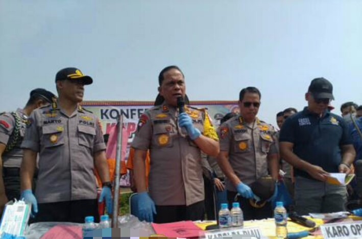 6c816032 ebbe 447c b4b3 bdf10d00ea86