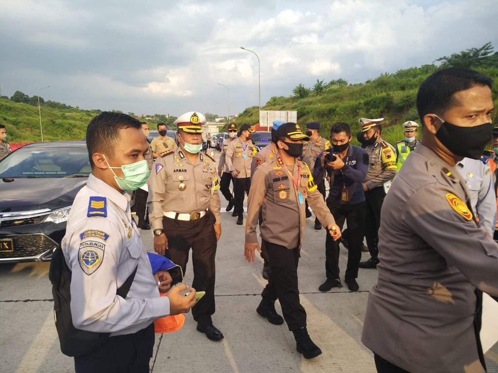 Kapolda Jateng: Penyekatan Kendaraan Diperpanjang Tujuh Hari IMG 20200530 WA0052 1024x768 1