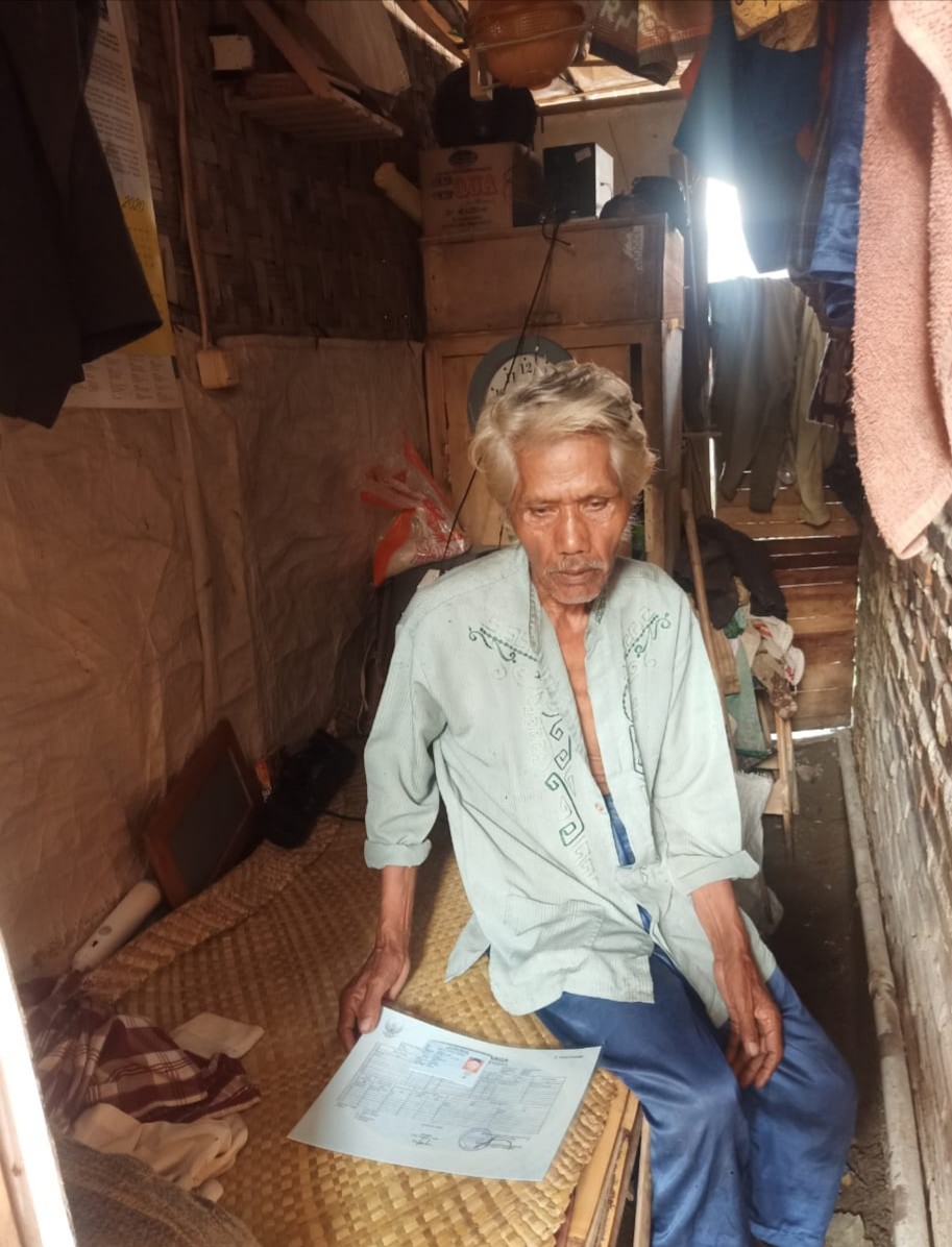 Pembagian BLT di Desa Panyabrangan,Kecamatan Cikeusal, Serang,Membuat Warga Miskin Menangis 20200612 111726