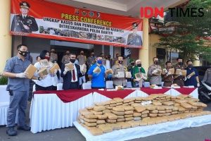 Polda Banten Musnahkan 303 Kg Ganja Jaringan Narkoba Antar Provinsi IMG 20200819 WA0022