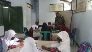 Dukung Program Pembelajaran Jarak Jauh Koramil Jajaran Kodim 0601 Pandeglang Sediakan Wifi Gratis d690adc59a1b8496ccba80303f9a4956