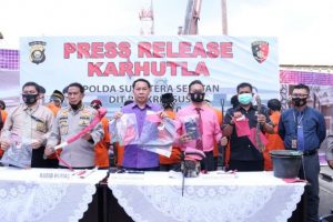 Bareskrim Tetapkan 119 Orang dan 2 Korporasi Tersangka Karhutla di Seluruh Indonesia 1910