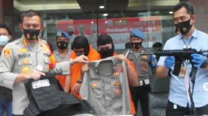 Polres Jaksel Bekuk Tiga Polisi Gadungan polres jaksel polisi gadungan