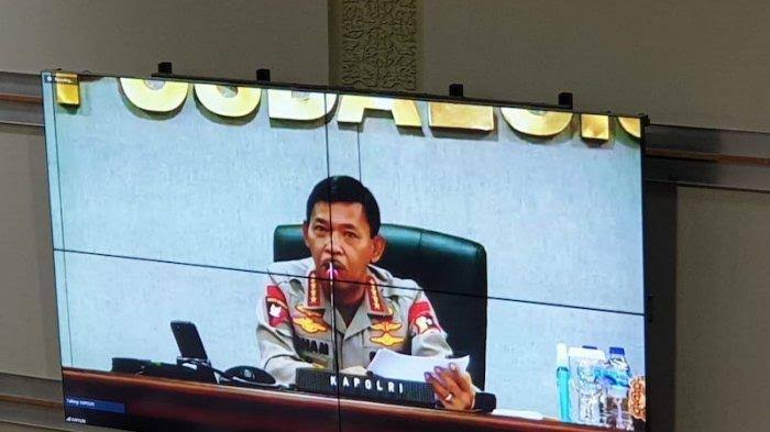 21F1ADB7 3761 4031 95DF 6EA1980E0214