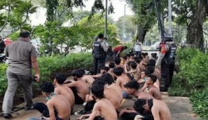 87474124 A4CC 4EF2 B5D9 24FD456D998E