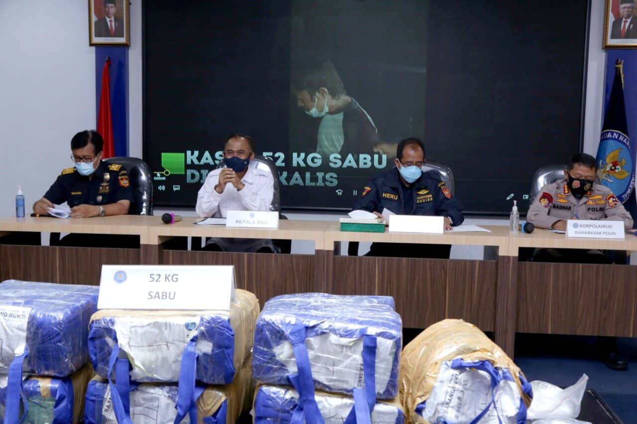 Operasi Laut Interdiksi Terpadu 2020 BNN-Polair-Bea Cukai Tangkap 20 Tersangka,Sita Sabu 85,54 kg whatsapp image 2020 11 24 at 6.33 .13 am