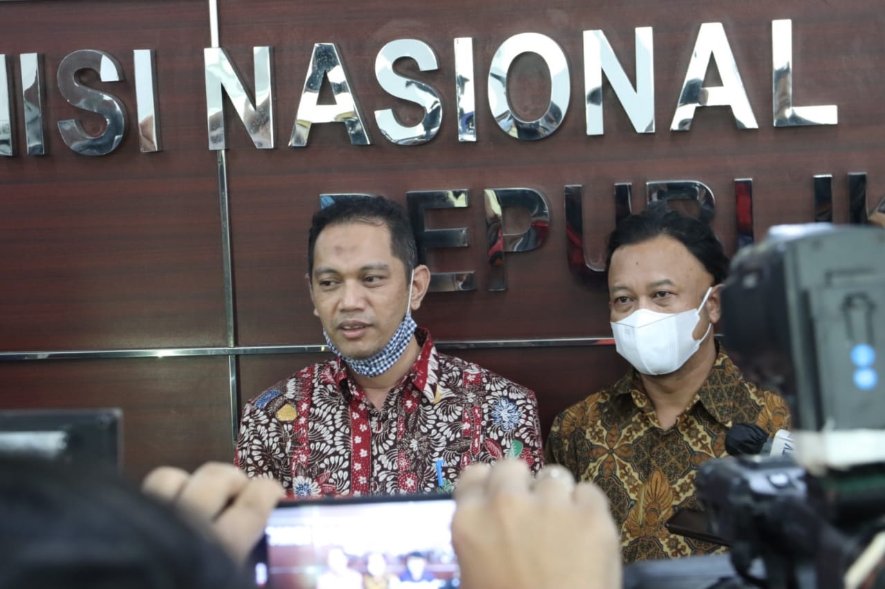 20210618 pimpinan kpk penuhi panggilan 73MG43