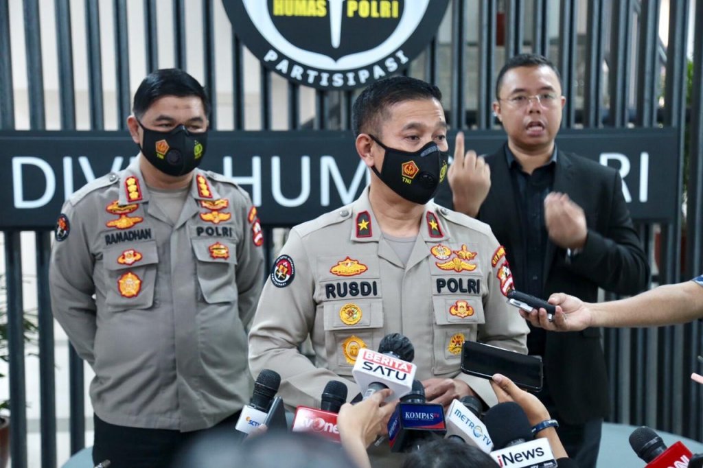 penangkapan seorang terduga teroris oleh densus 88 antiteror polri di balikpapan diduga terlibat jaringan jad zga