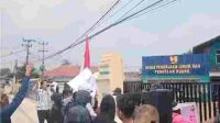 Soroti Sejumlah Pekerjaan Bermasalah Aliansi Reformasi Lakukan Aksi Unjuk Rasa Di Depan Kantor Dinas PUPR Kota Cilegon