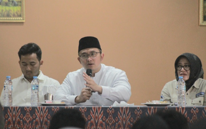 Contohkan Tari Kecak di Bali, Andika Hazrumy Ingin LoS Wisatawan di Anyer 2,5 Hari