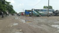 Kondisi Akses Jalan Terminal Sukadiri Banten Lama Memprihatinkan: Warga Minta Pemerintah Lakukan Pembangunan