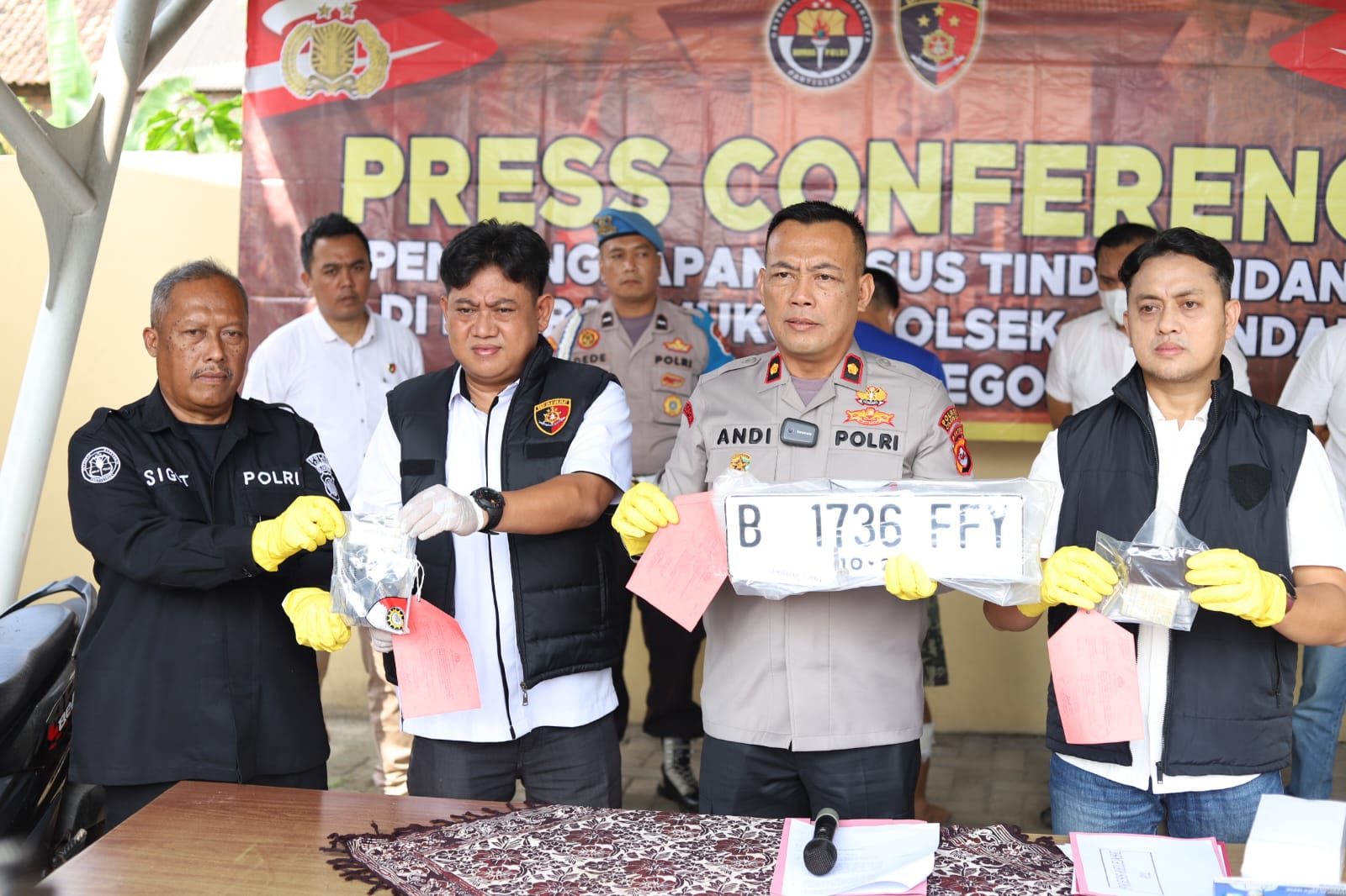 Kurang dari 24 Jam Spesialis Pencurian Roda 4 Ditangkap