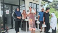 20251114_121220 Jumat Berkah: Pihak Puri Delta Angsana Berbagi Paket Nasi Boks Untuk Warga Rusunawa Margaluyu