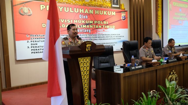 Karosunluhkum Divkum Polri Giat Sosialisasi Hukum IMG 20190918 WA0024