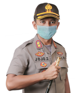 Kapolres Belitung Timur Tekankan Anggota Untuk Jadi Contoh Masyarakat Ketika Jalankan New Normal kapolres gunakan masker 1 248x300 2