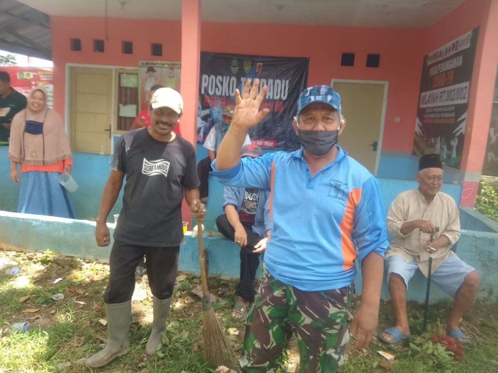 Giat bakti sosial di desa Parakan jaya RW 02 Kel Parakan jaya kec Kemang kab Bogor