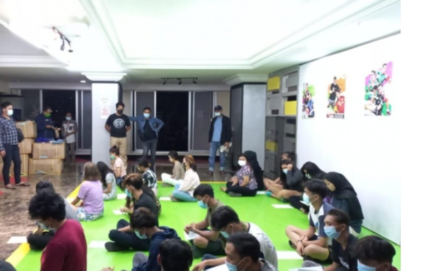 Polisi Gerebek 75 Pelaku Prostitusi Online Hotel di Jakarta Barat 20210526 185333