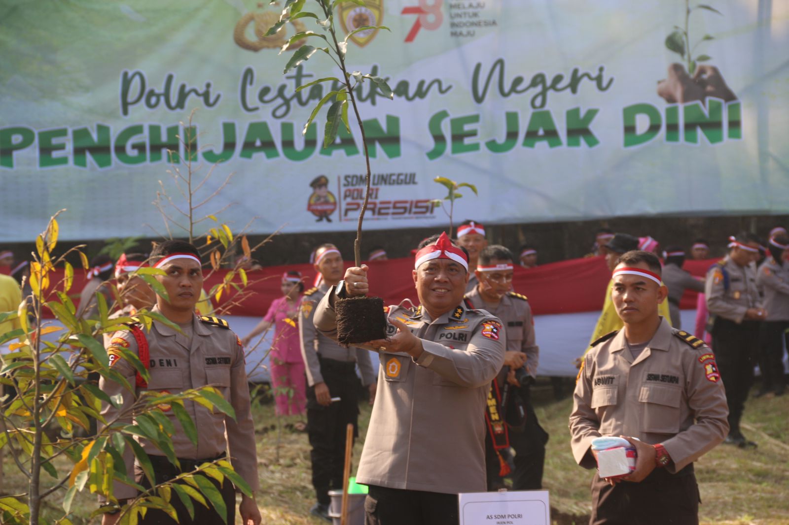 Lestarikan Negeri, Polri Gelar Aksi Penanaman Pohon Serentak