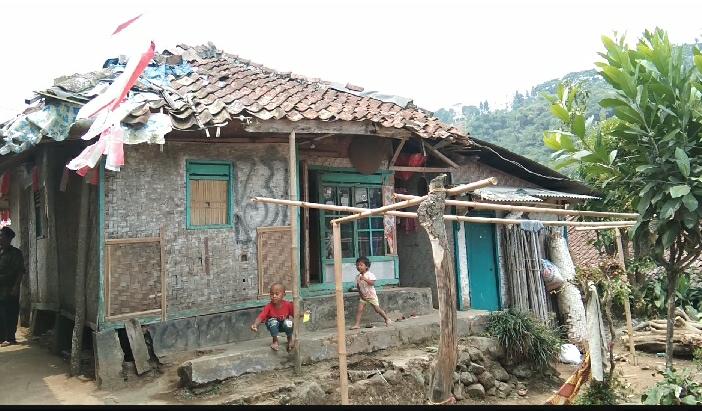 8 Tahun Menempati Rumah Tidak Layak Huni, Cemas Dan Ketakutan, Cuma dilihat dan di poto