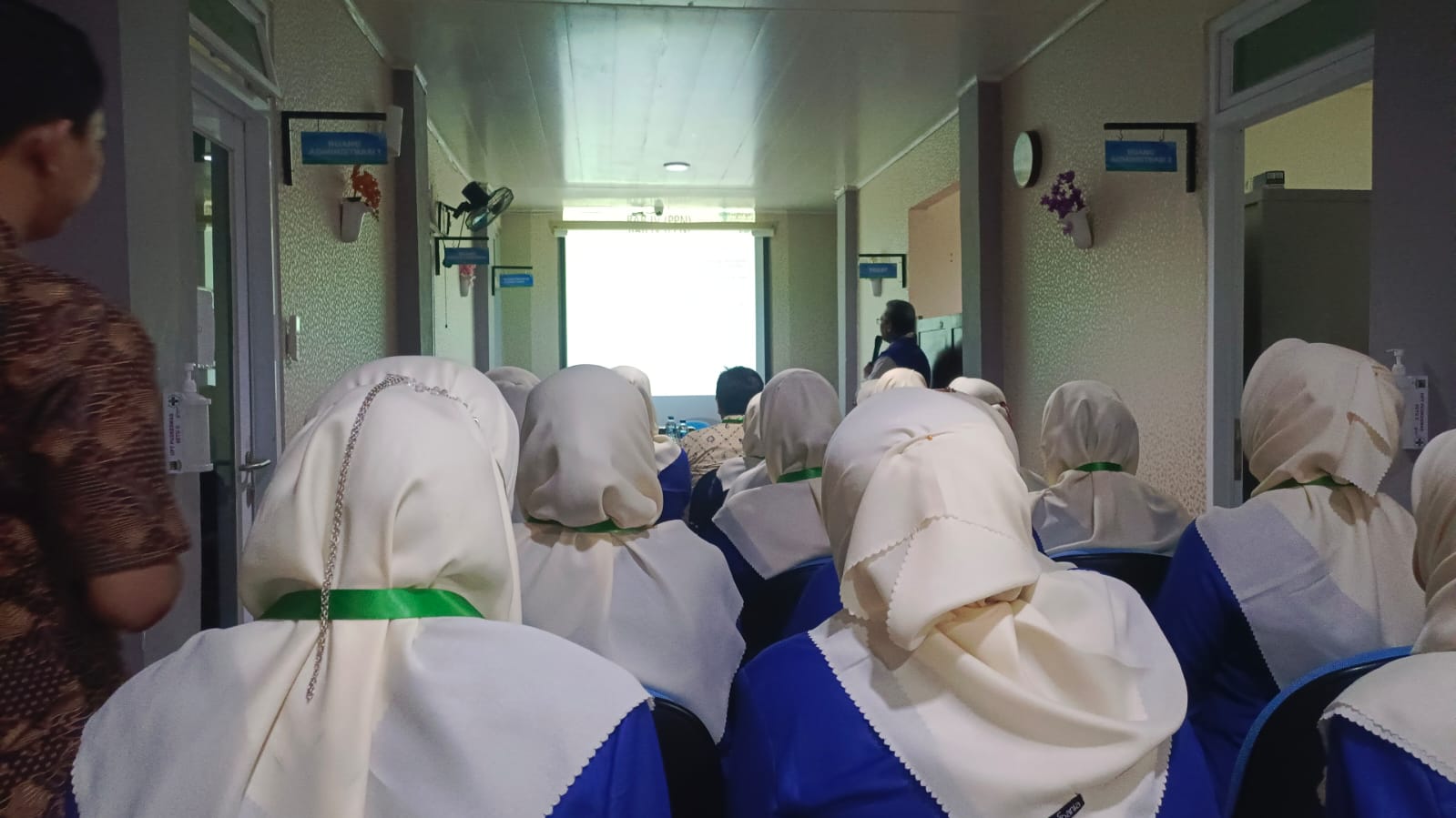 Puskesmas Setu II Ikut dalam Survei Re-Akreditasi yang dilaksanakan oleh Dinkes Bekasi