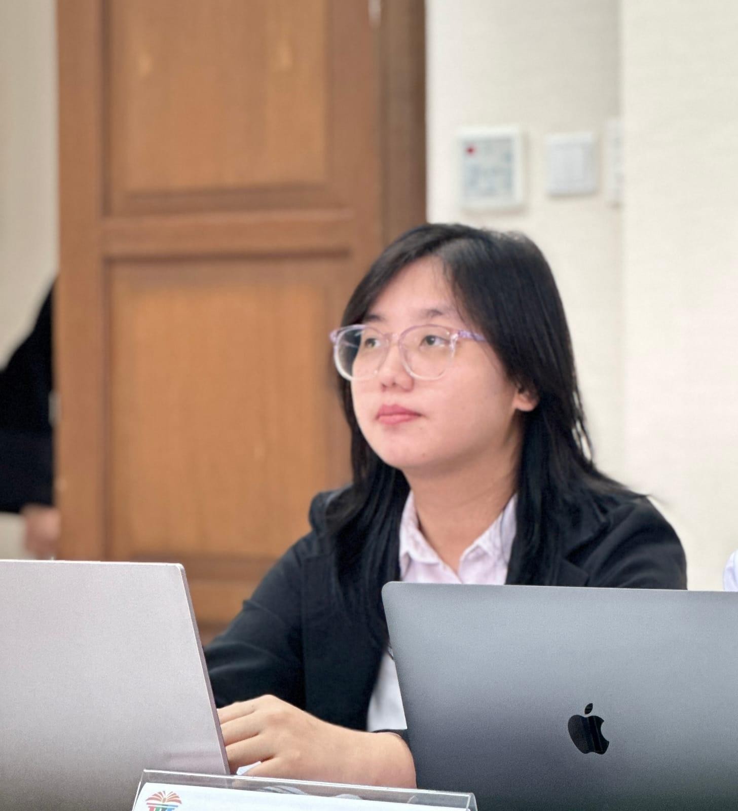 Kode Etik Hakim: Ibarat Perahu Di Tengah Badai