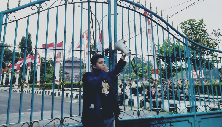 Hanif Abdullah Desak Copot Kepala Satpol PP Bogor: Razia Cuma Formalitas! Hanif Abdullah Desak Copot Kepala Satpol PP Bogor: Razia Cuma Formalitas!