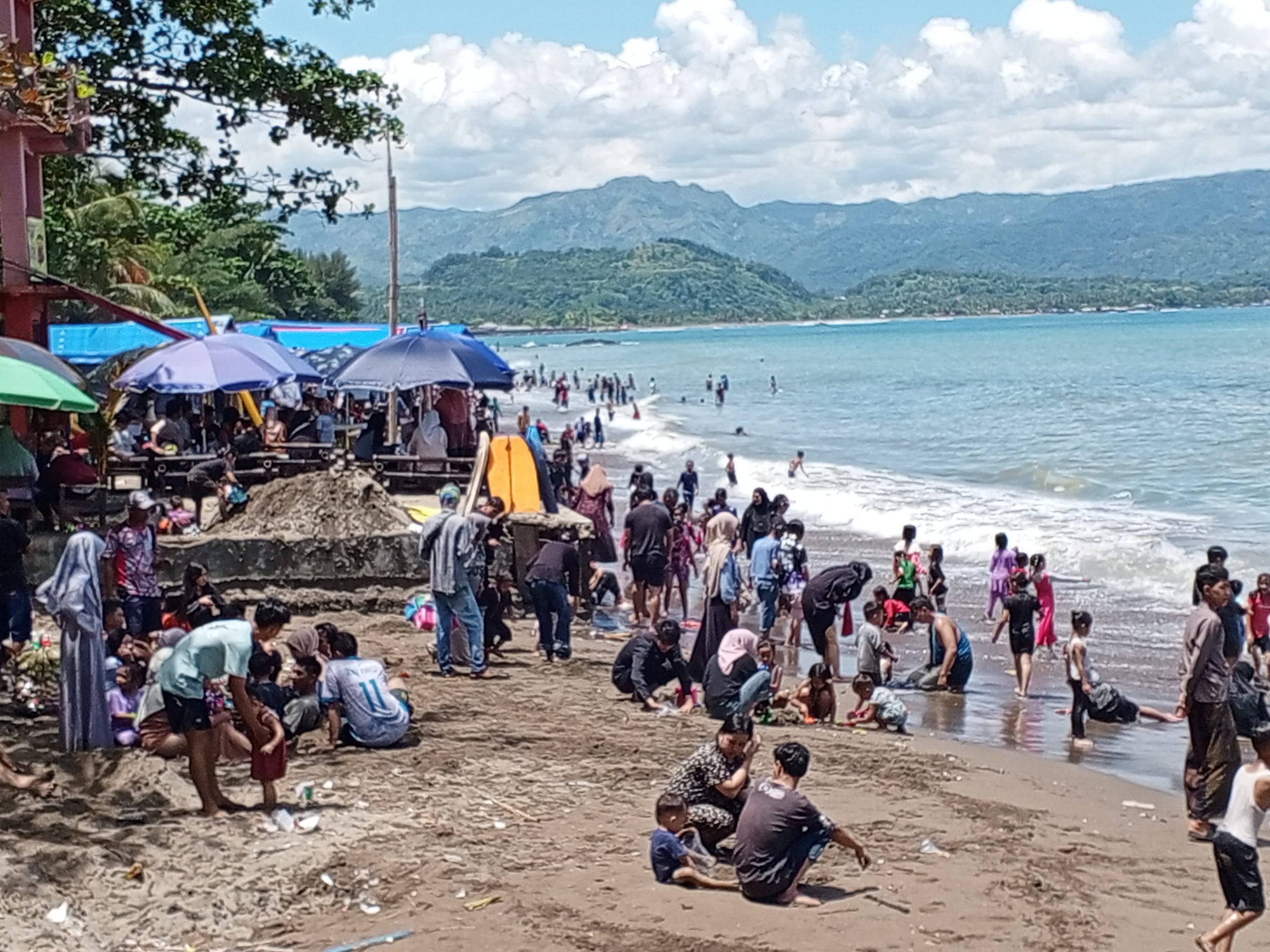 Destinasi Laut Pantai Selatan Jadi Favorit Di Libur Lebaran 2025
