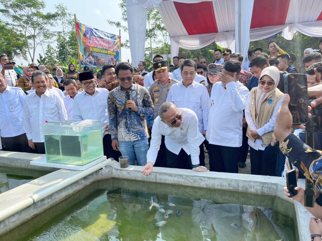 Kunjungi Desa Kertasana, Pandeglang Menko Dan 3 Menteri Lainnya Dorong Percepatan Koperasi Merah Putih Kunjungi Desa Kertasana, Pandeglang Menko Dan 3 Menteri Lainnya Dorong Percepatan Koperasi Merah Putih