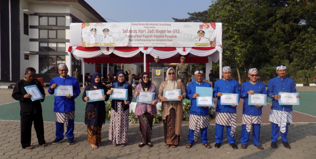 11 Desa di Kecamatan Leuwiliang Terima Penghargaan Lingkungan dalam Peringatan HJB ke-543 11 Desa di Kecamatan Leuwiliang Terima Penghargaan Lingkungan dalam Peringatan HJB ke-543