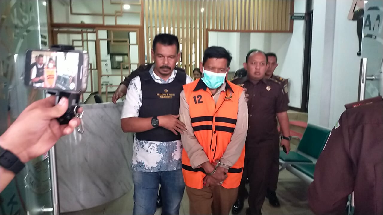Kadis DLH Kabupaten Sukabumi Di Tetapkan Sebagai Tersangka Dalam Kasus Korupsi Truk Sampah
