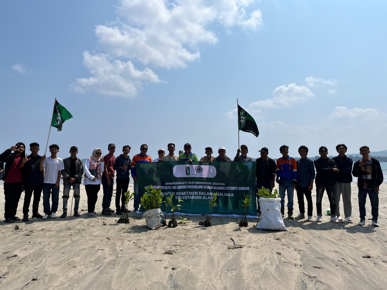 Peringati Hari Mangrove Sedunia, HMI dan PT. RAOS Kolaborasi Tanam Mangrove Peringati Hari Mangrove Sedunia, HMI dan PT. RAOS Kolaborasi Tanam Mangrove