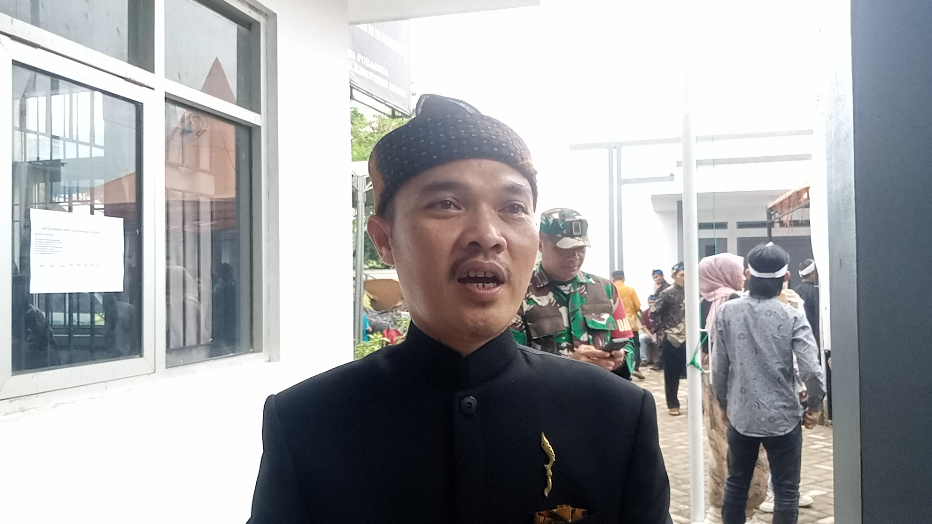 Kepala Desa Puraseda Asep Ruhiyat Hadiri Seren Taun 2025, Ini Pesannya Kepala Desa Puraseda Asep Ruhiyat Hadiri Seren Taun 2025, Ini Pesannya